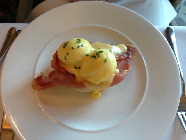 Eggs Benny