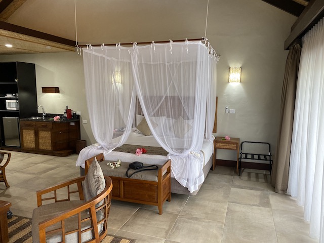 Room with mozzie net